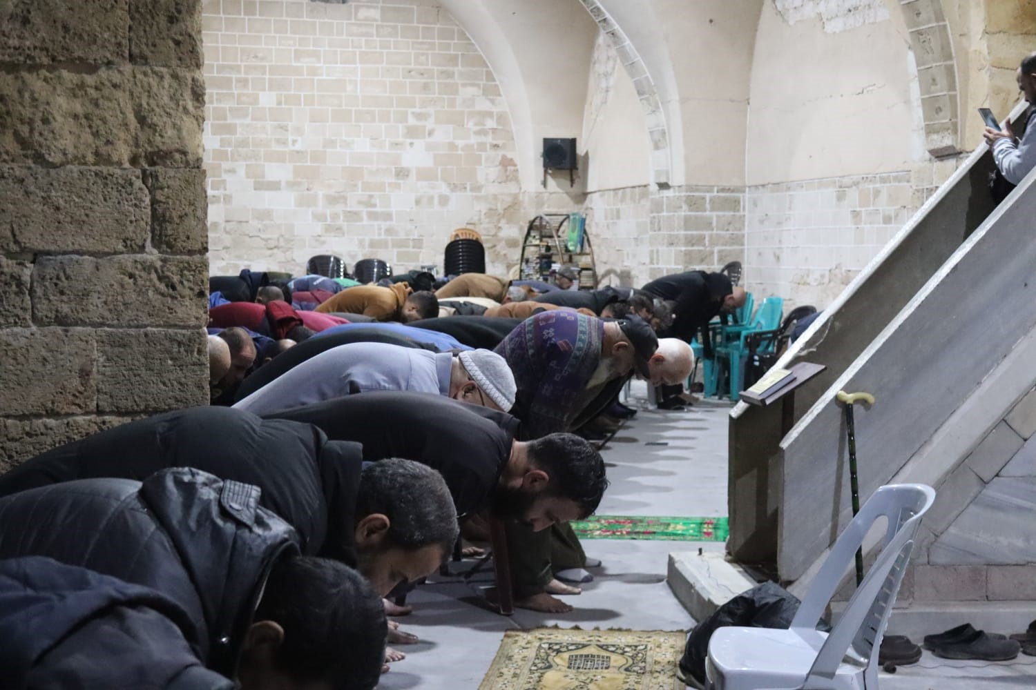 Gazze’deki Büyük Ömer Camii’nde teravih namazı kılındı
