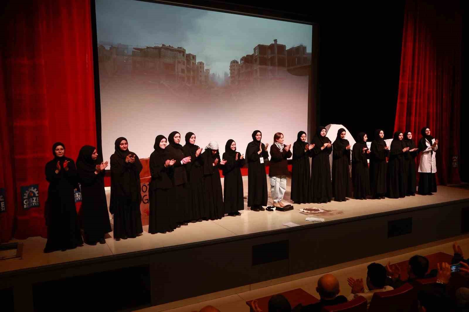 Gebze’de "Gazze’nin Kadınları" oyunu sahnelendi

