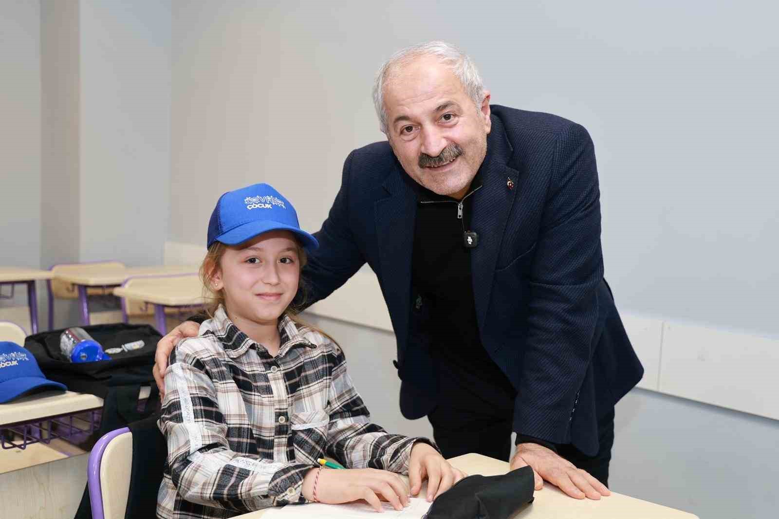 Gebze’nin cevher çocukları için ilk ders zili çaldı
