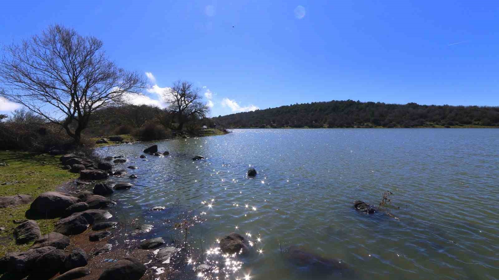 Geçen yıl tamamen kuruyan Tepegöl yeniden su tuttu
Geçen yıl tamamen kuruyan Tepegöl yeniden su tuttu