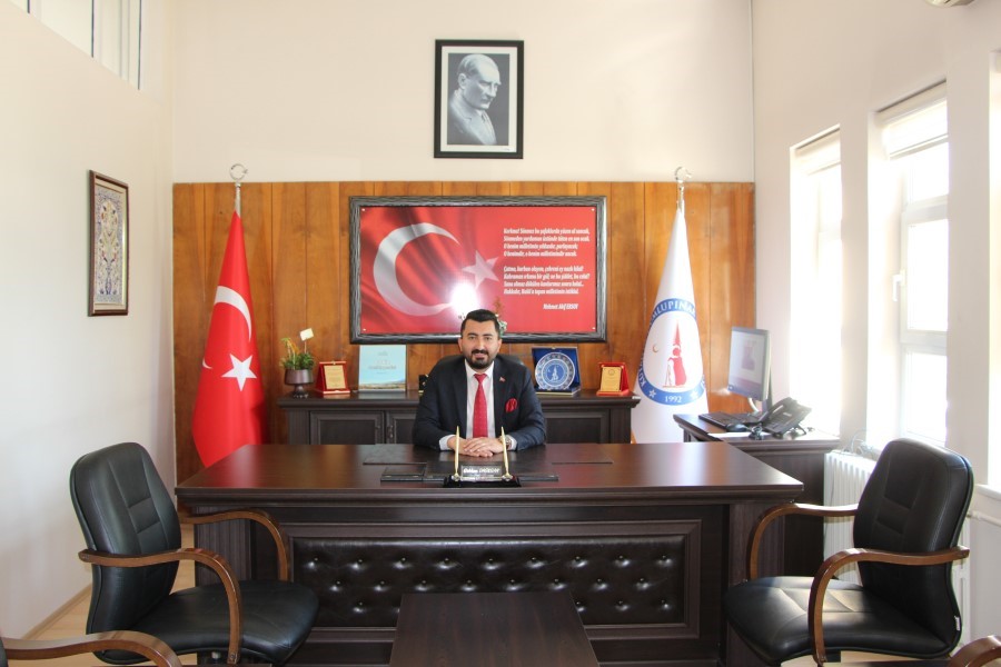 Gediz MYO kampüsünde sürpriz ’Ters Lale’
Gediz MYO kampüsünde sürpriz ’Ters Lale’