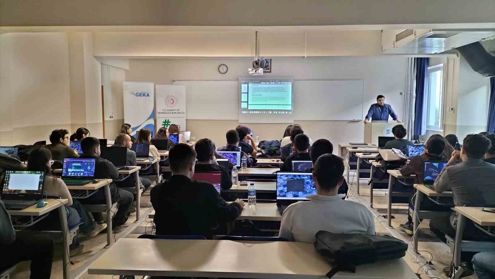 GEKA’dan ‘Siber Vatan’ programına önemli katkı
GEKA’dan ‘Siber Vatan’ programına önemli katkı