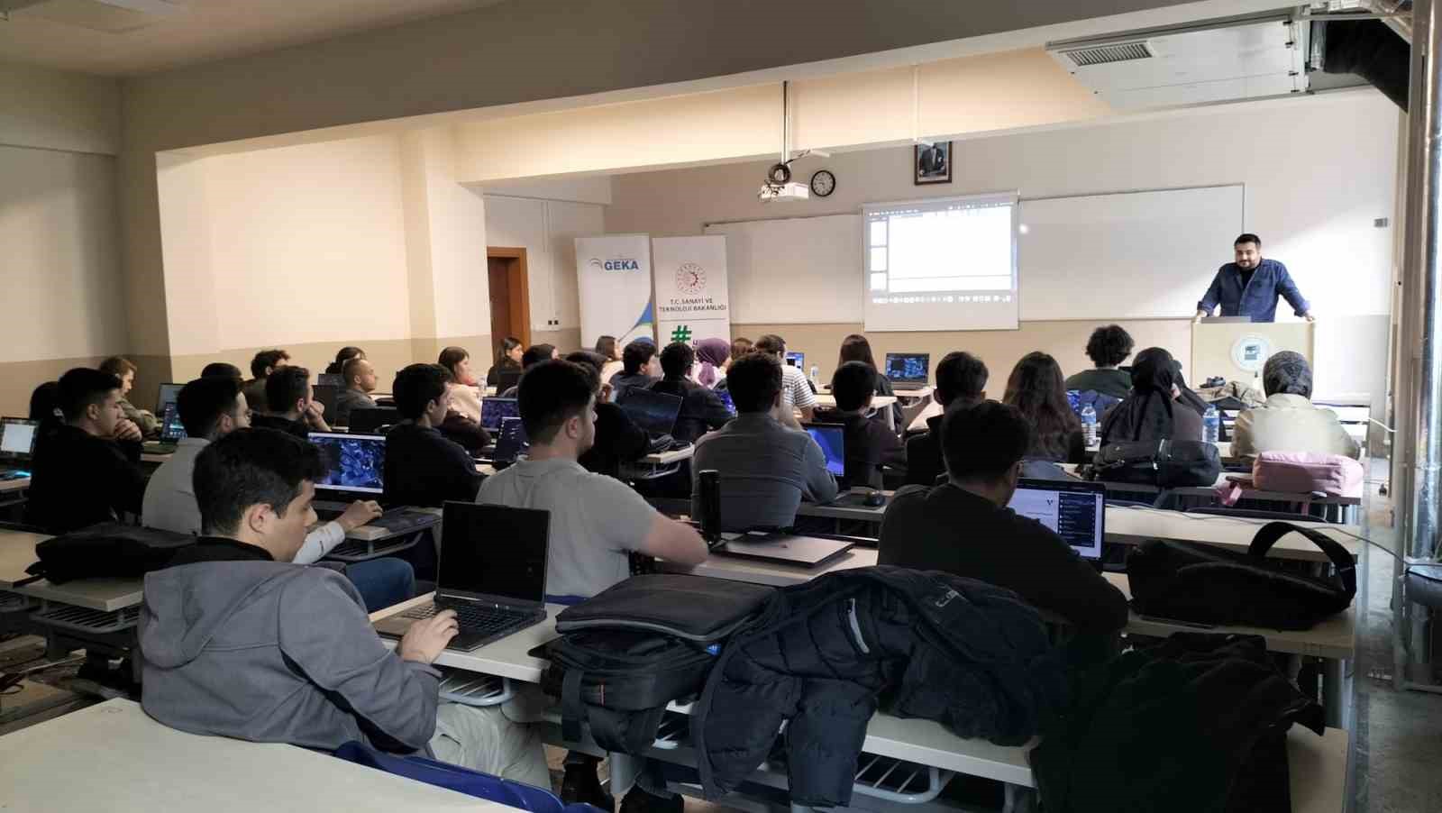 GEKA’dan ‘Siber Vatan’ programına önemli katkı
GEKA’dan ‘Siber Vatan’ programına önemli katkı