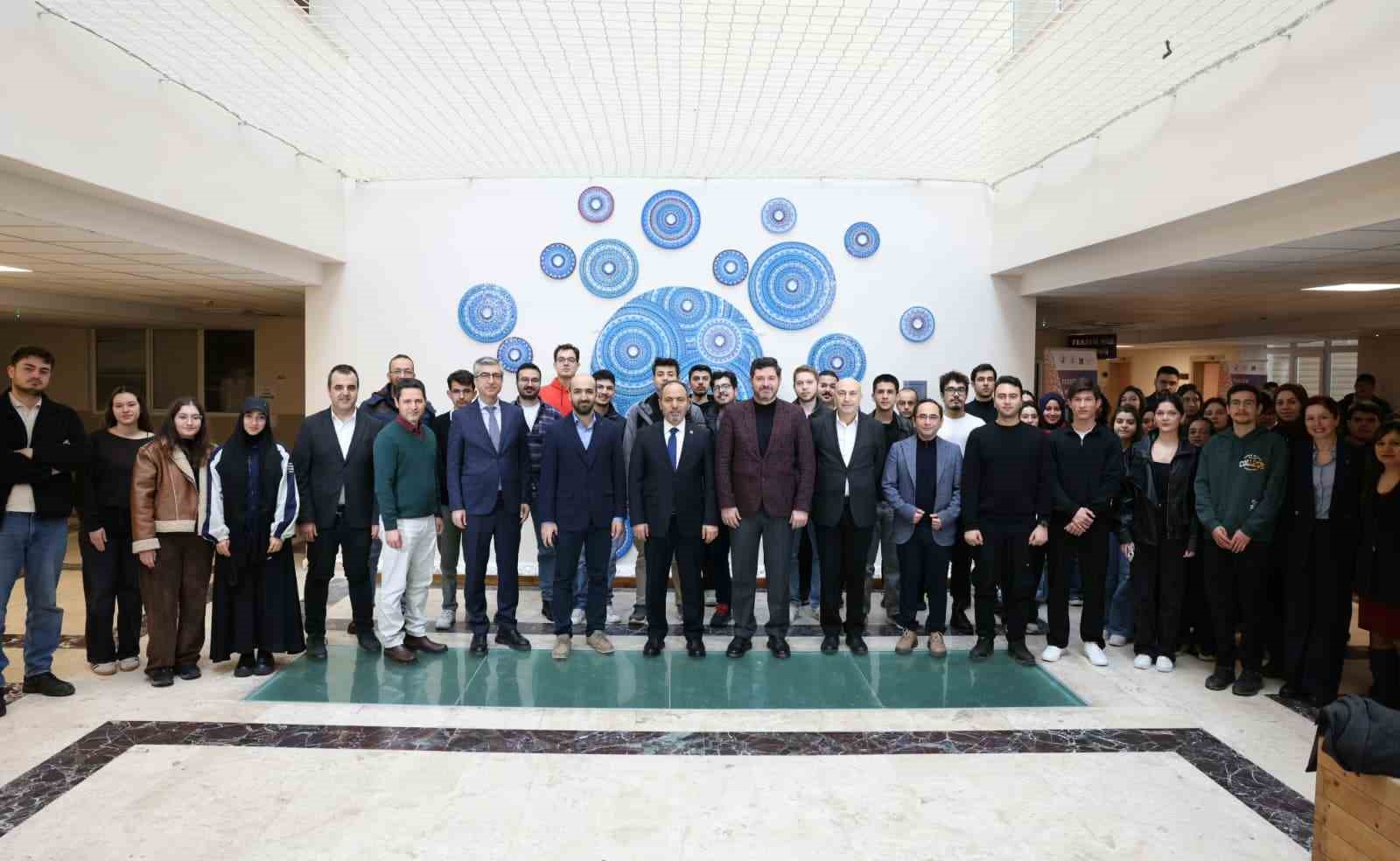 GEKA’dan ‘Siber Vatan’ programına önemli katkı
GEKA’dan ‘Siber Vatan’ programına önemli katkı