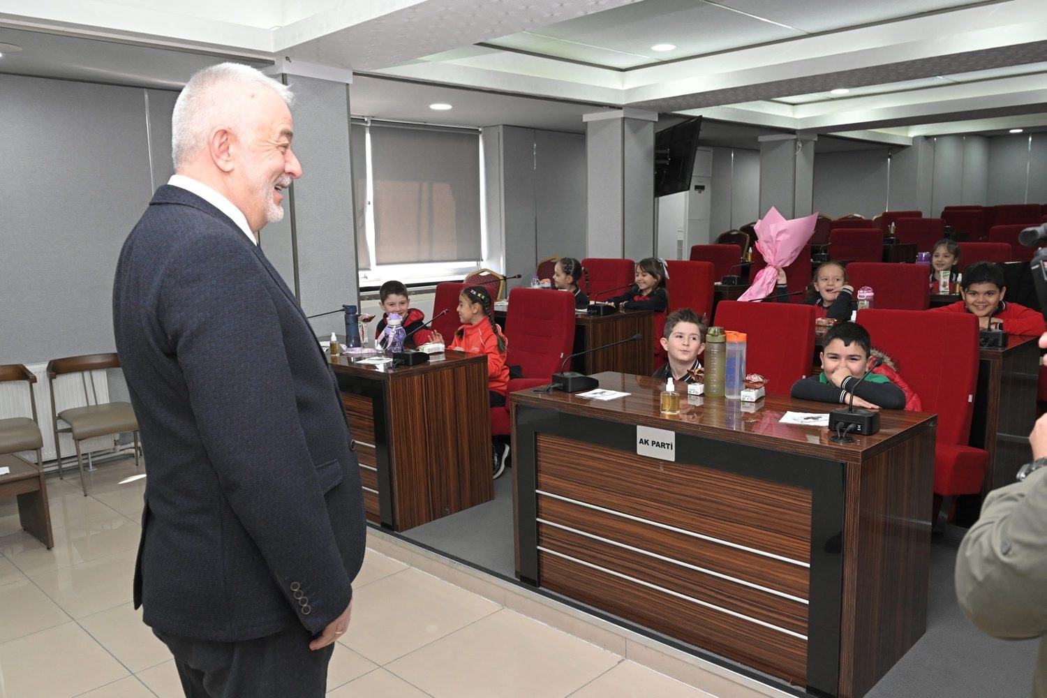 Geleceğin bireyleri yerel yönetimi yerinde tanıdı
Geleceğin bireyleri yerel yönetimi yerinde tanıdı