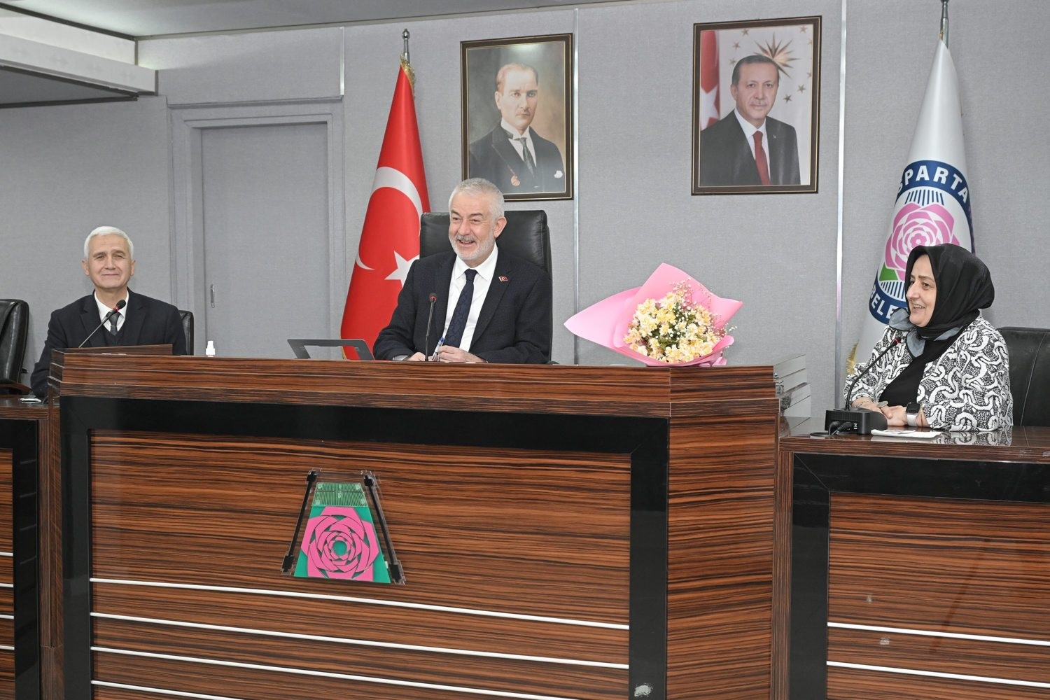 Geleceğin bireyleri yerel yönetimi yerinde tanıdı
Geleceğin bireyleri yerel yönetimi yerinde tanıdı