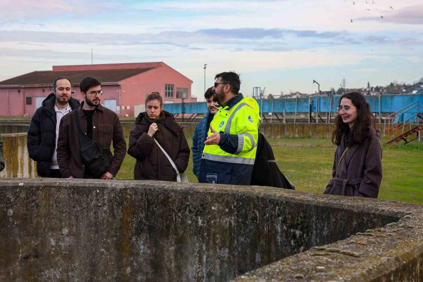Geleceğin doktorlarına su ve atık su yönetimi yerinde anlatıldı
