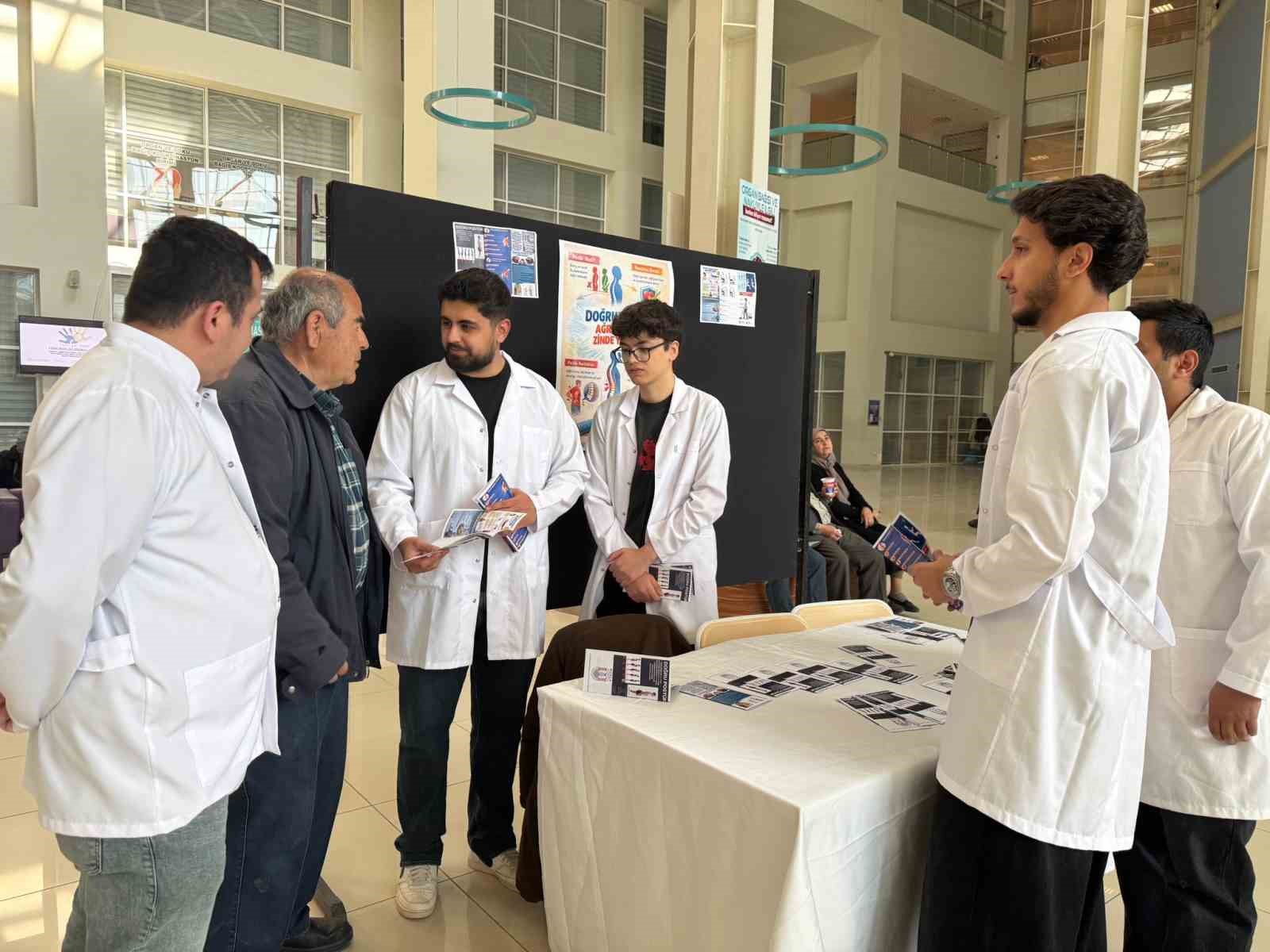 Geleceğin Doktorlarından "Doğru Duruş" seferberliği
Geleceğin Doktorlarından "Doğru Duruş" seferberliği