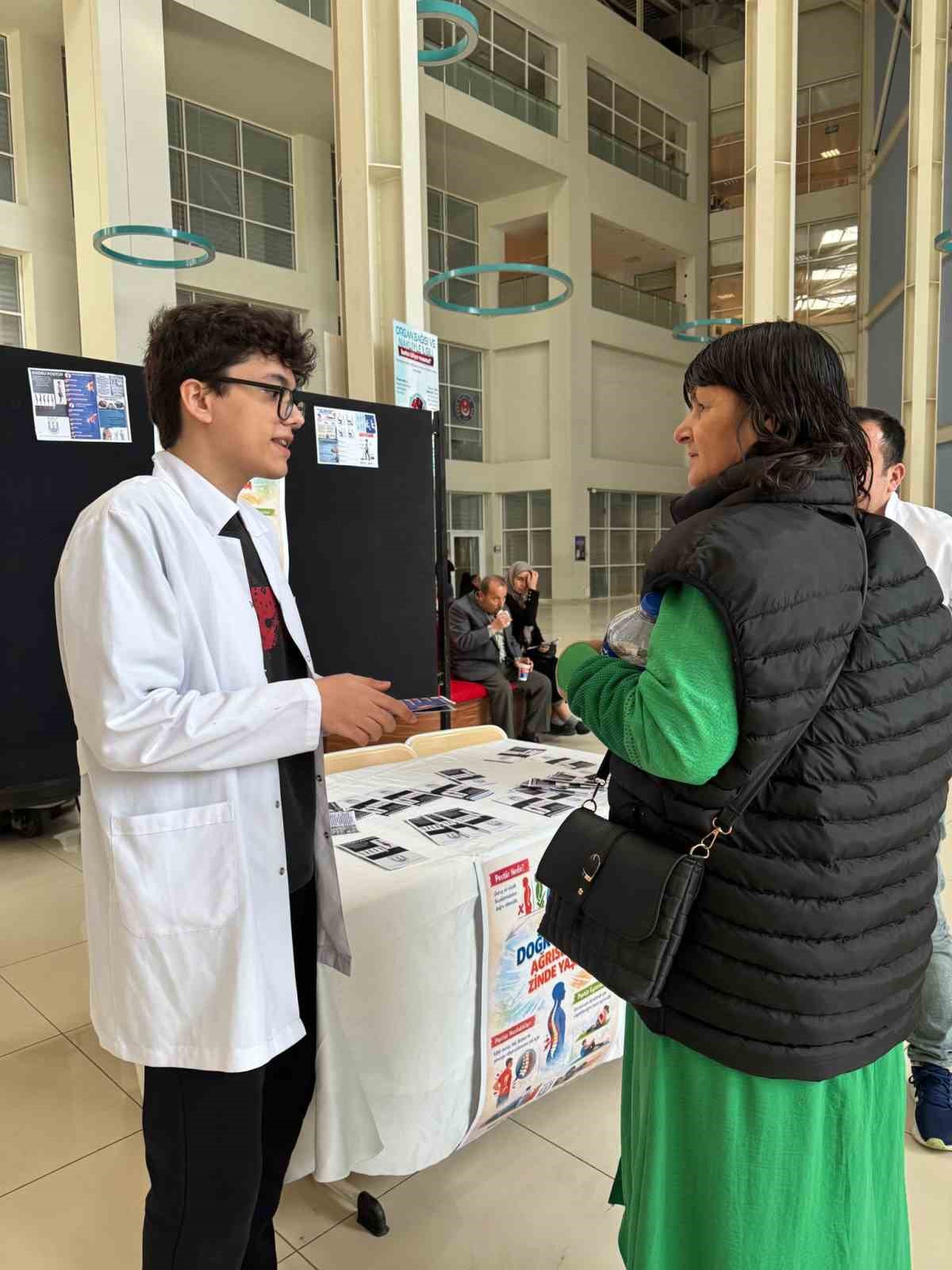 Geleceğin Doktorlarından "Doğru Duruş" seferberliği
Geleceğin Doktorlarından "Doğru Duruş" seferberliği