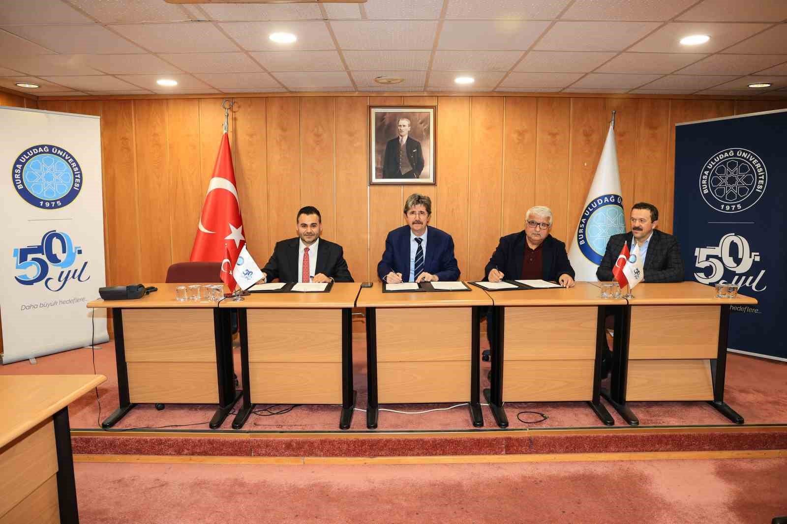 Geleceğin mühendislerine burs desteği
