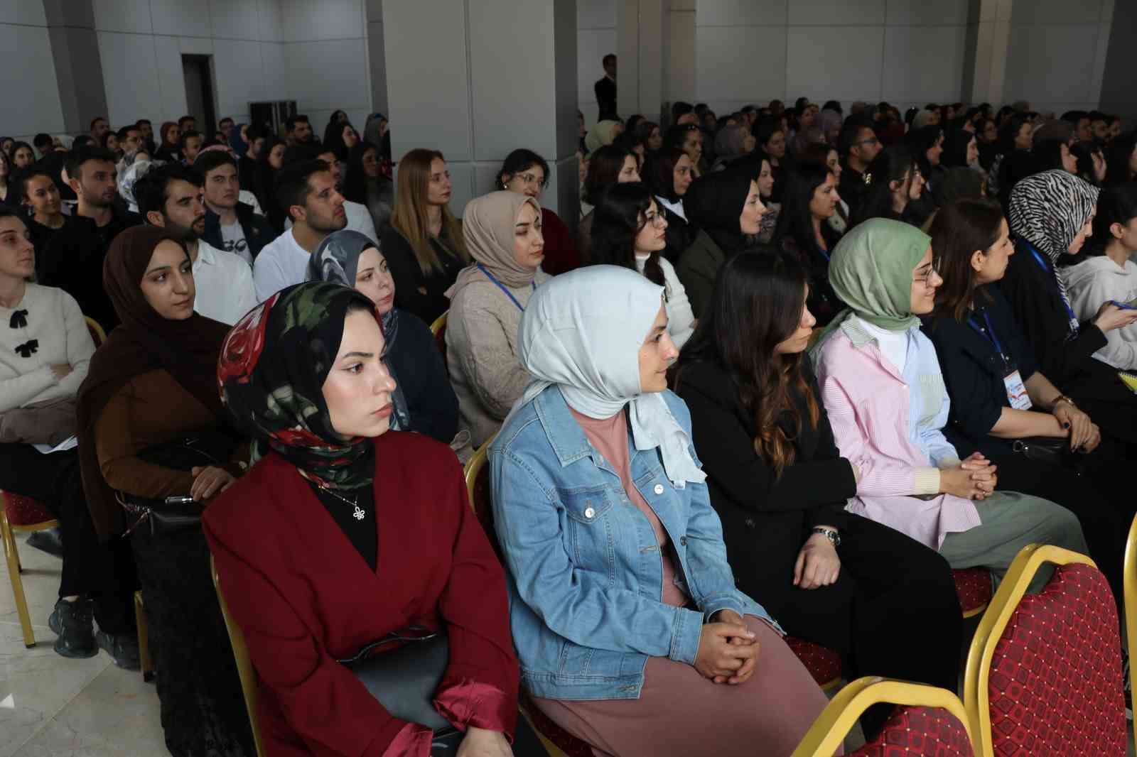 Geleceğin öğretmenleri bu akademide yetişiyor
