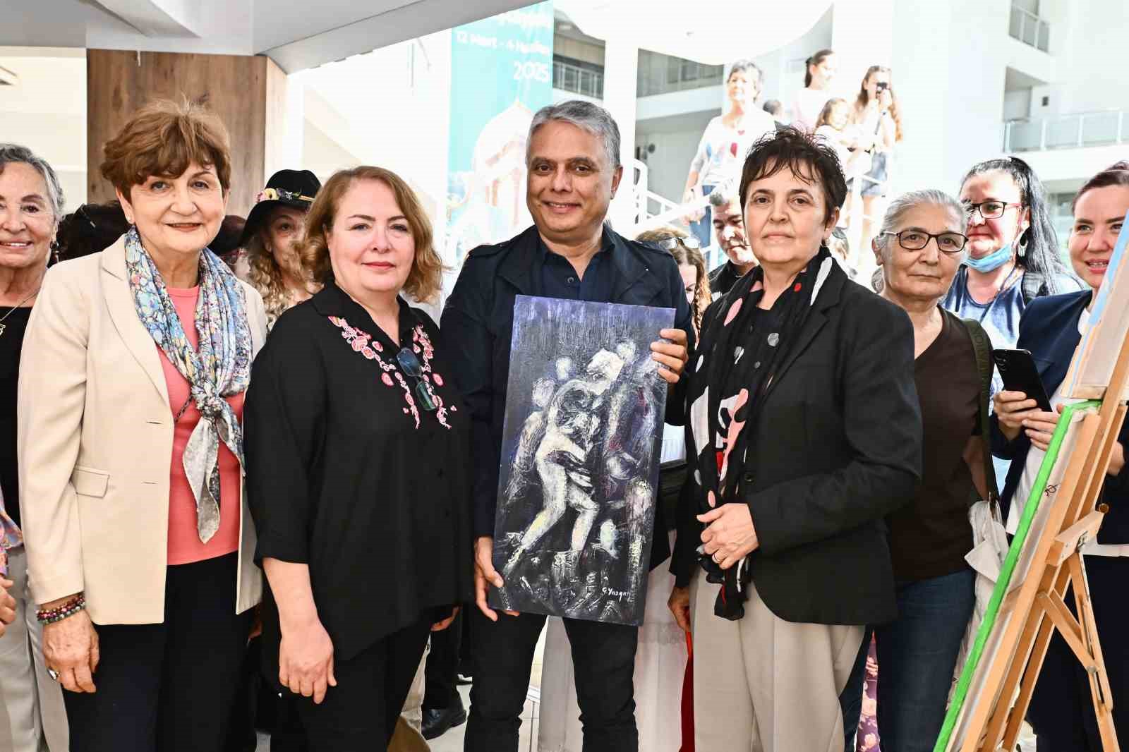 "Geleceğin Renkleri" Muratpaşa’da kapılarını açtı
