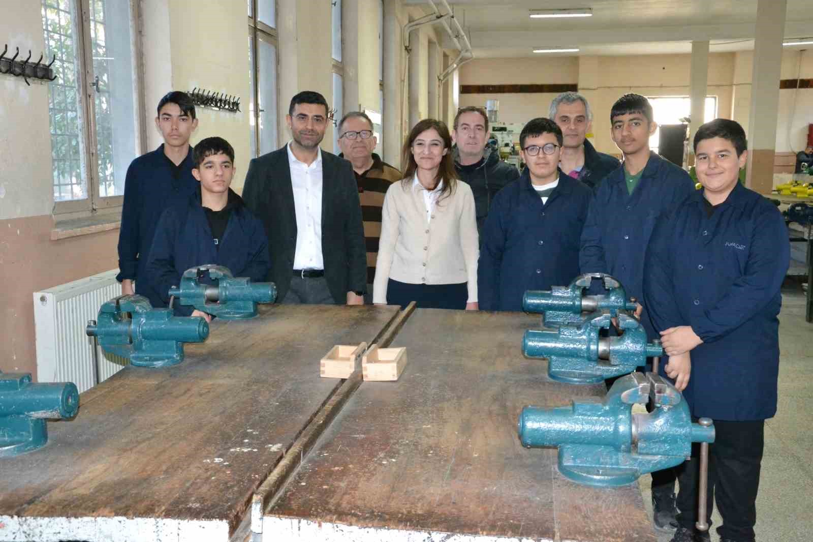 Geleceğin savunma sanayi uzmanları Manisa’da yetişecek
