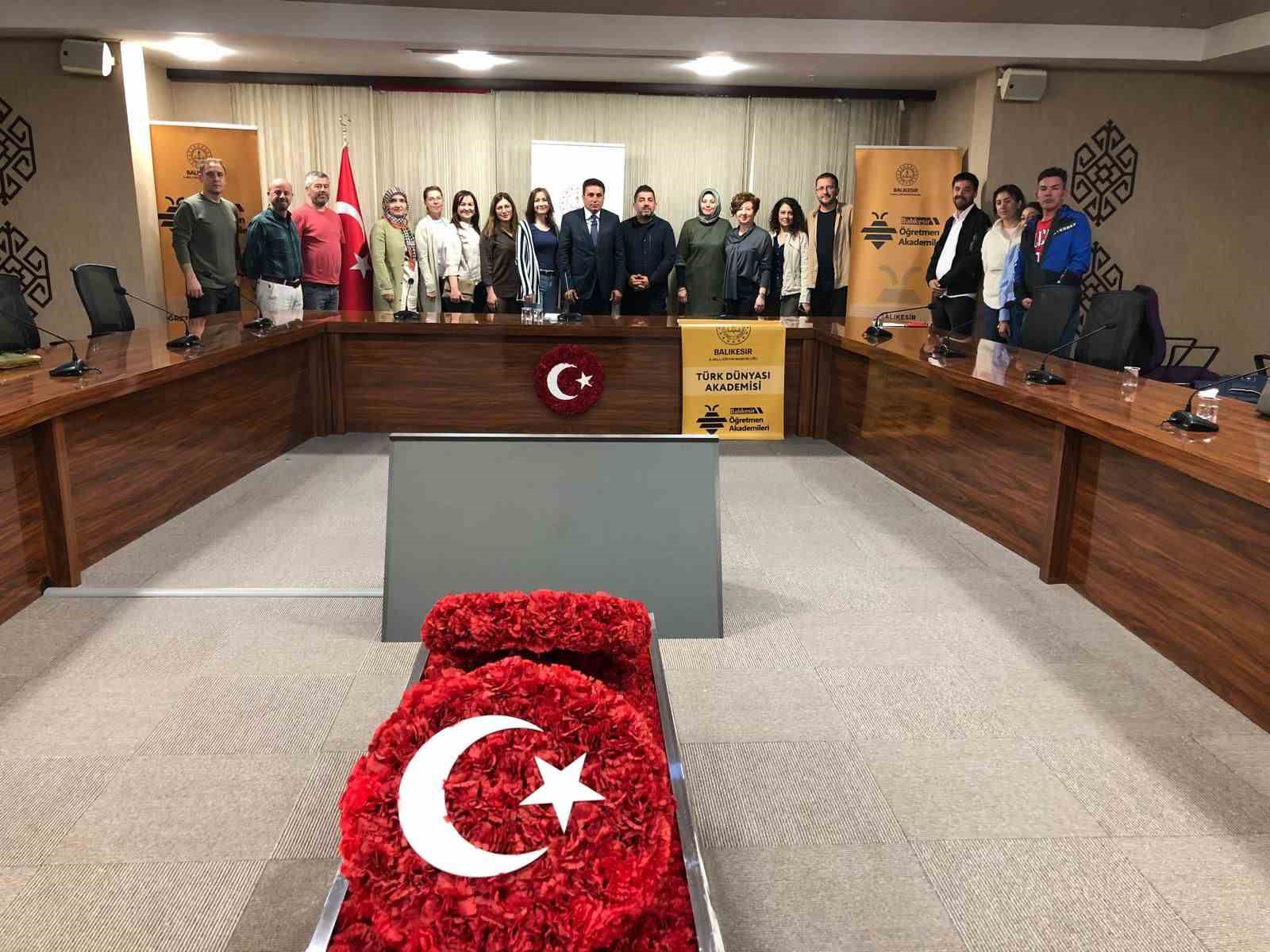 Gelenekler, Bayramlar ve Törenler Öğretmen Akademilerinde ele alındı
