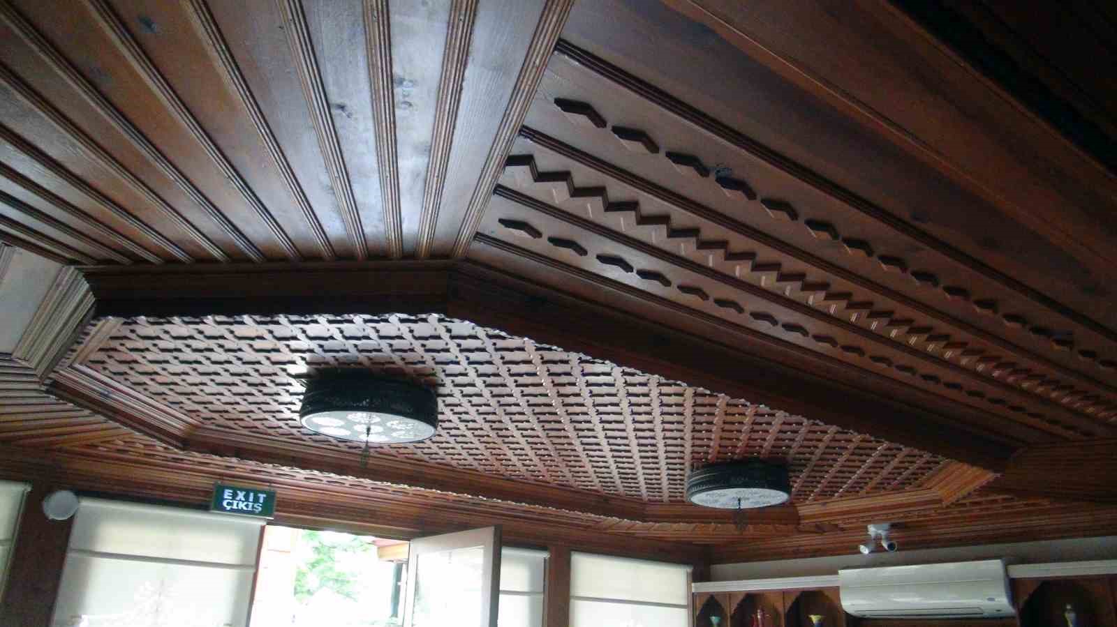 Geleneksel Akyaka mimarisi ile yapılan konaklama tesisleri kapanmaktan kurtuldu
Geleneksel Akyaka mimarisi ile yapılan konaklama tesisleri kapanmaktan kurtuldu