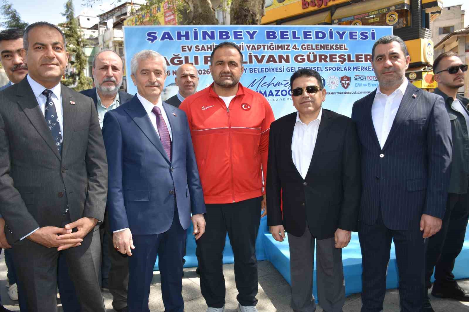 Geleneksel yağlı güreş müsabakaları Gaziantep’te kortejle başladı
