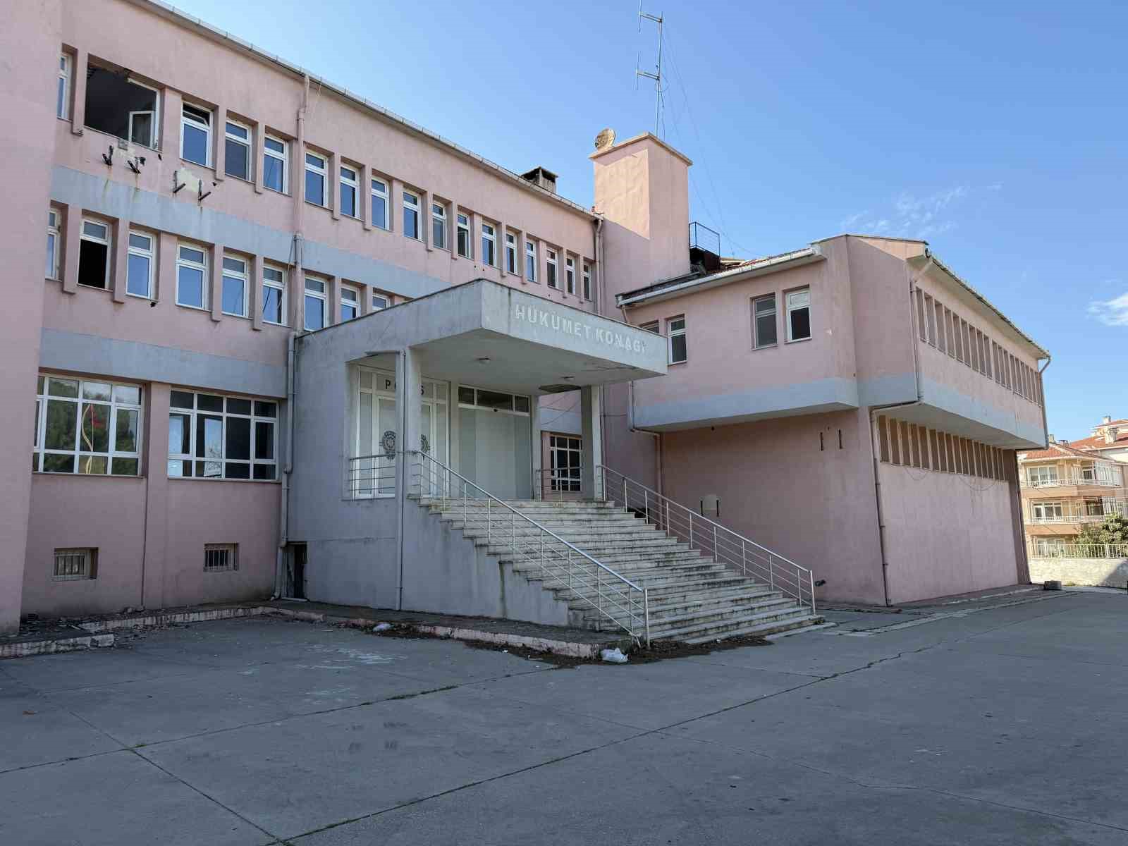 Gelibolu’da eski kaymakamlık binası konuk evi olacak
