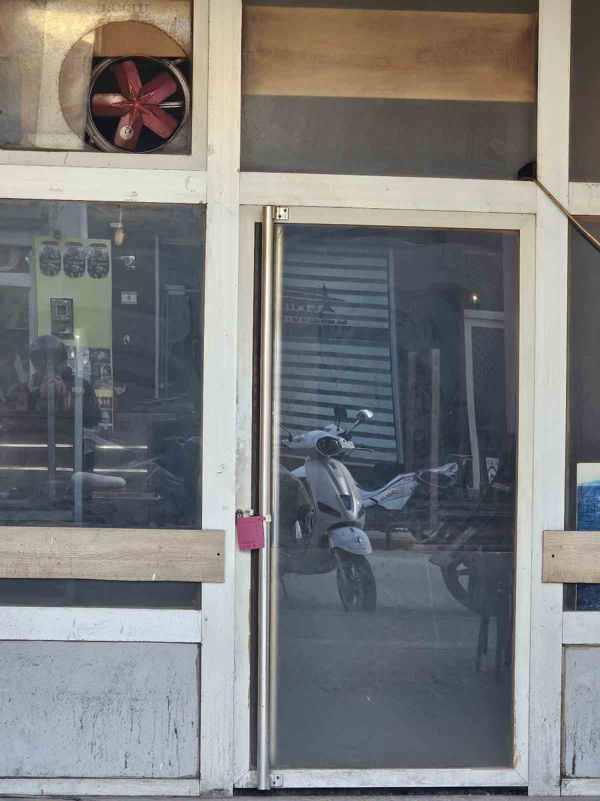 Gelibolu’da kumar oynatan işletmeye mühür, 8 kişiye ise 552 bin lira ceza
