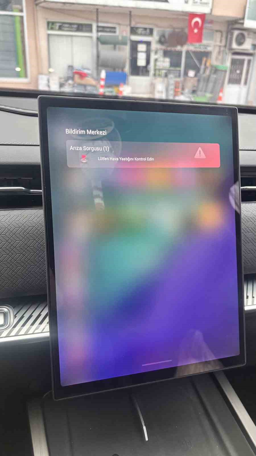 Gelin arabası hayaliyle aldığı sıfır otomobil kabusu oldu
