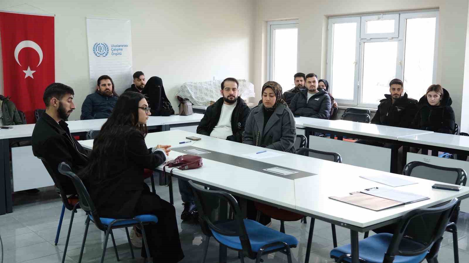 Genç çiftlere ’aile’ eğitimi
