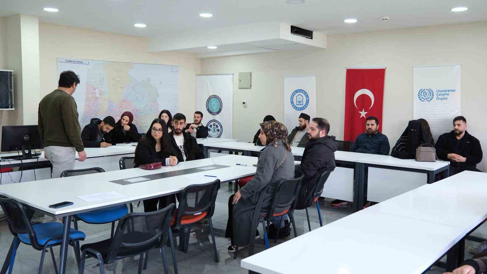 Genç çiftlere ’aile’ eğitimi
