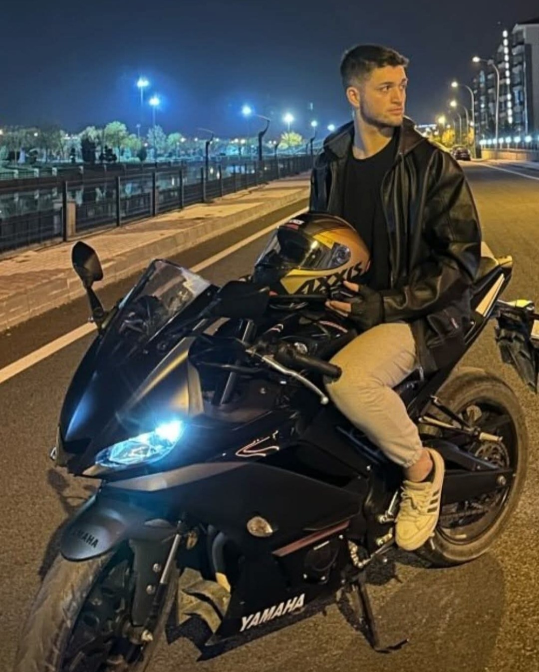 Genç motosiklet sürücüsü kazada yaşamını yitirdi
