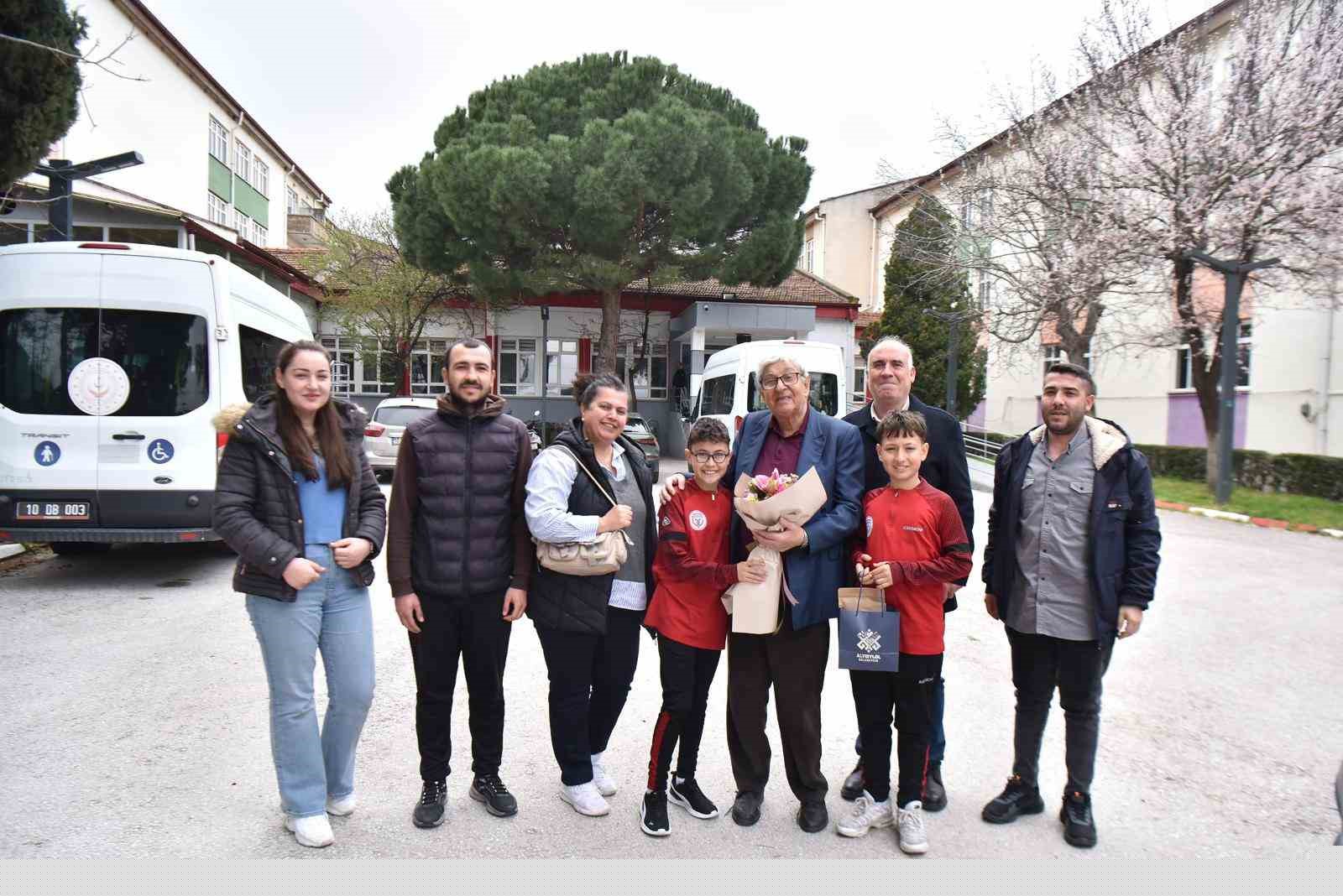 Genç Sporcular, Türk sporuna emek vermiş isimlerle buluştu
