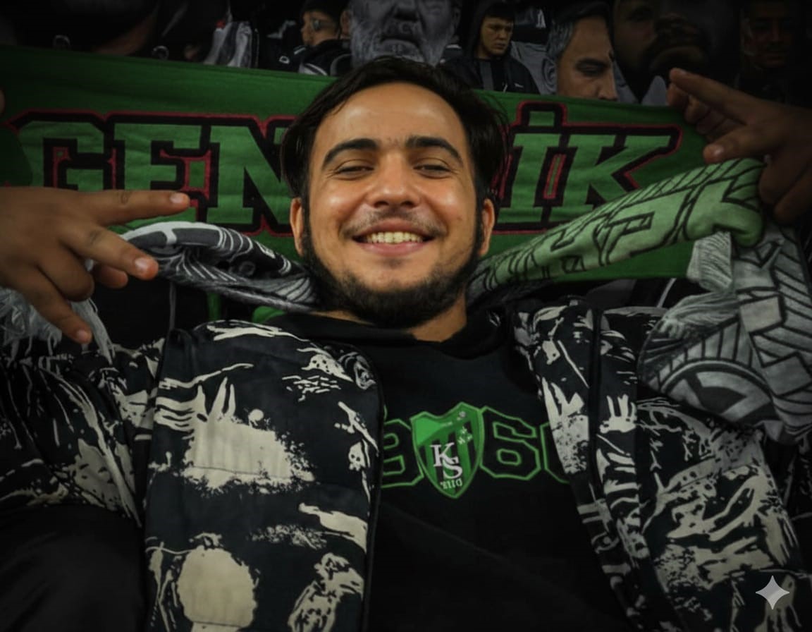 Genç taraftarın tribünden düştüğü anlar kamerada
