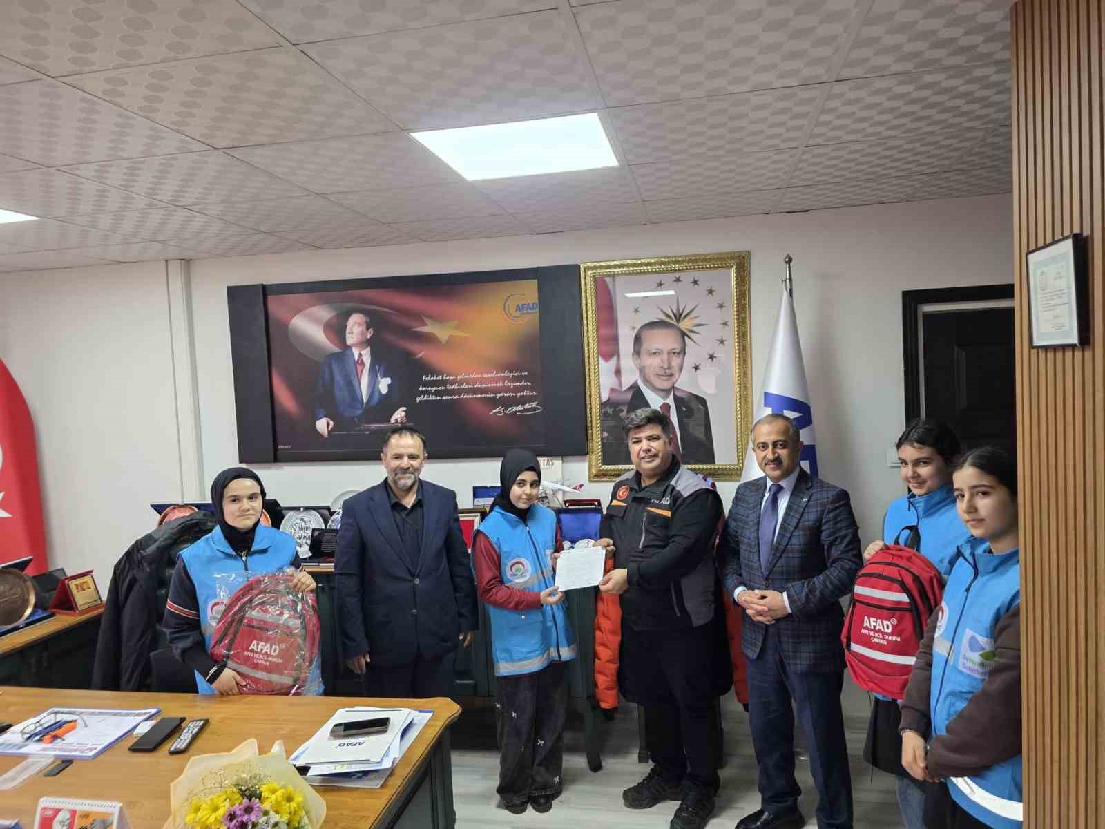 Genç yüreklerden Gazze’ye kardeşlik köprüsü
