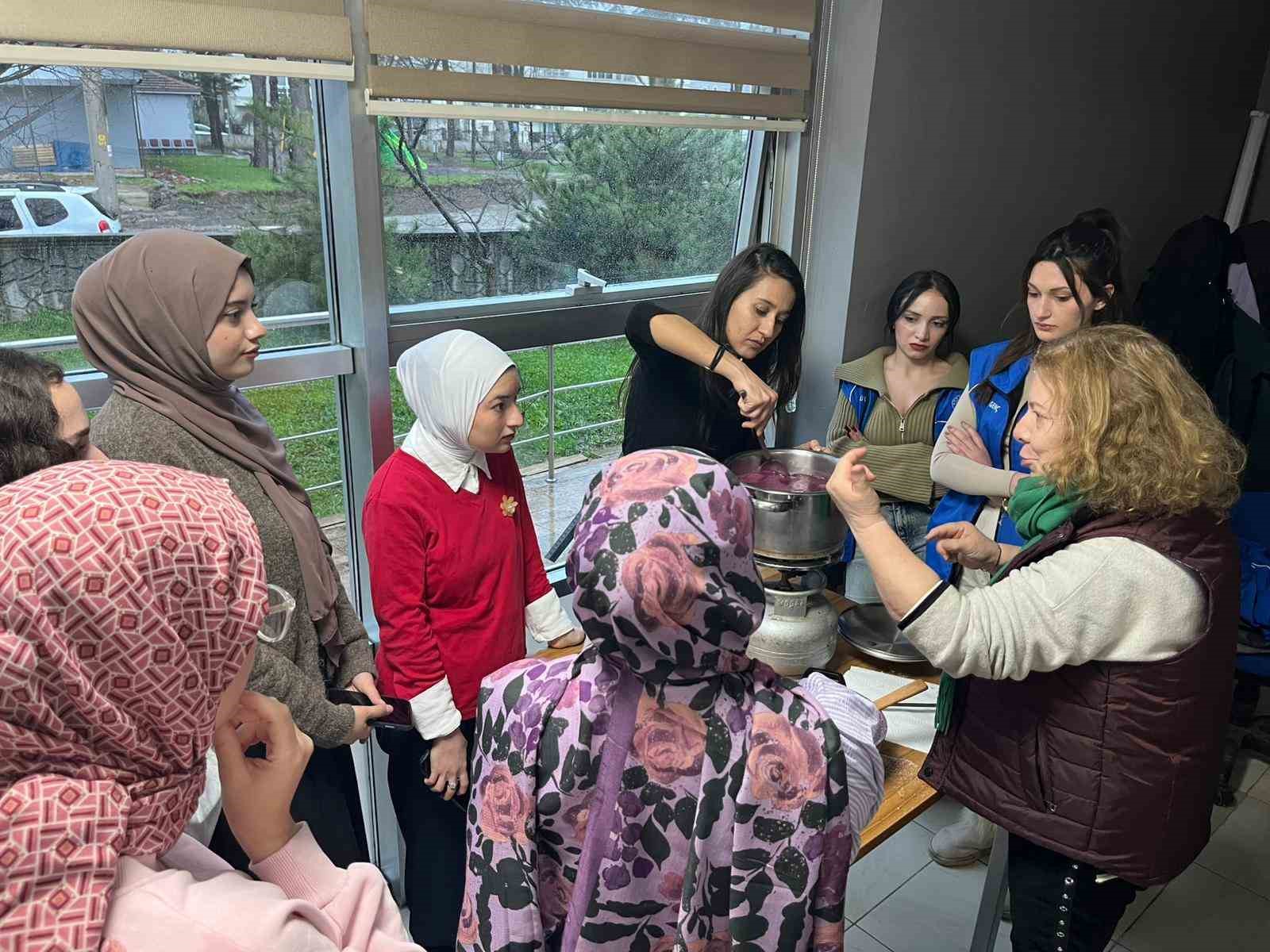 Gençler bu sefer Pepeçura yaptı
