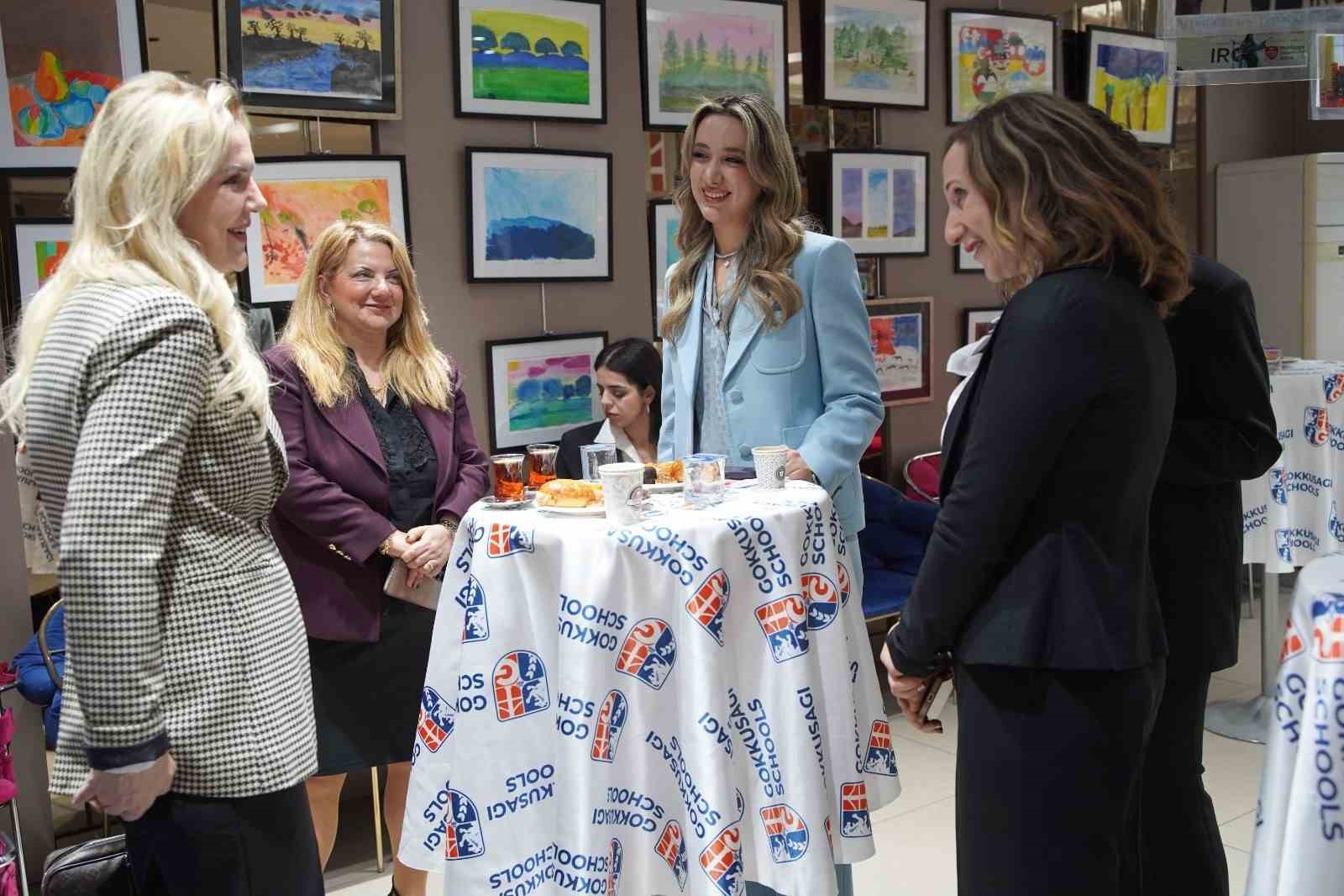 Gençler "Global Minds Forum"da küresel meseleleri tartıştı
Gençler "Global Minds Forum"da küresel meseleleri tartıştı