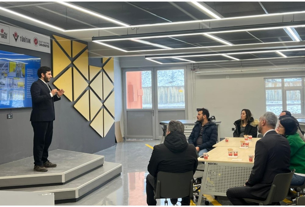 Gençler TEKNOFEST için teknoloji üretimine yöneliyor
