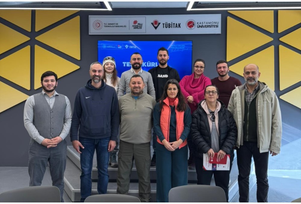 Gençler TEKNOFEST için teknoloji üretimine yöneliyor
