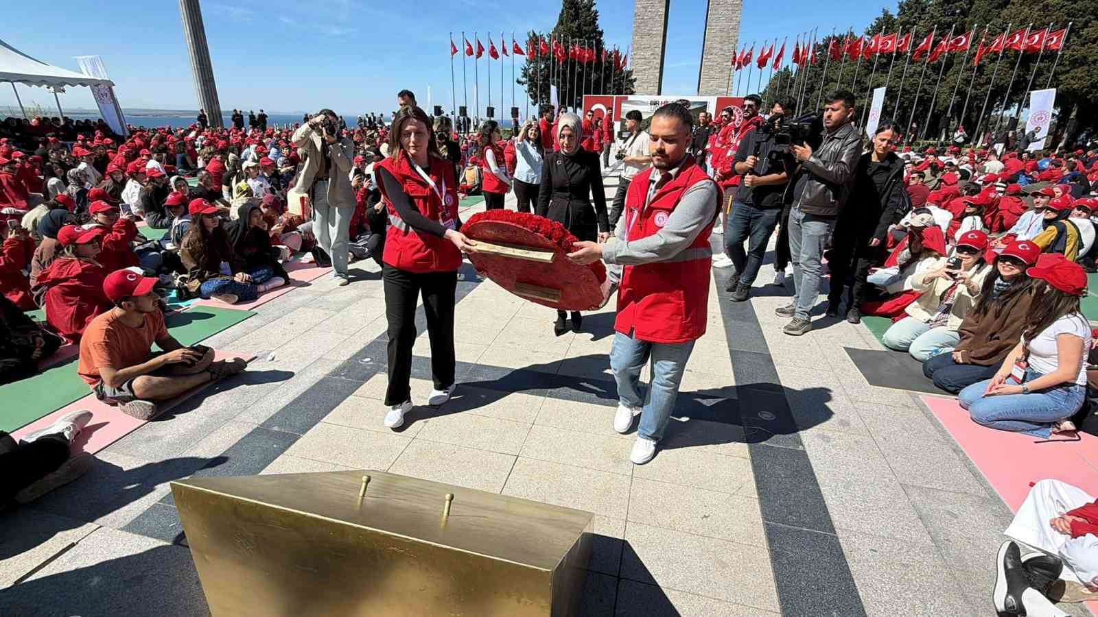 Gençlik ve Spor Bakan Yardımcısı Gürsoy: "Biz o ruhu diri tuttuğumuz sürece ne bayrak iner ne bu millet geri adım atar"
