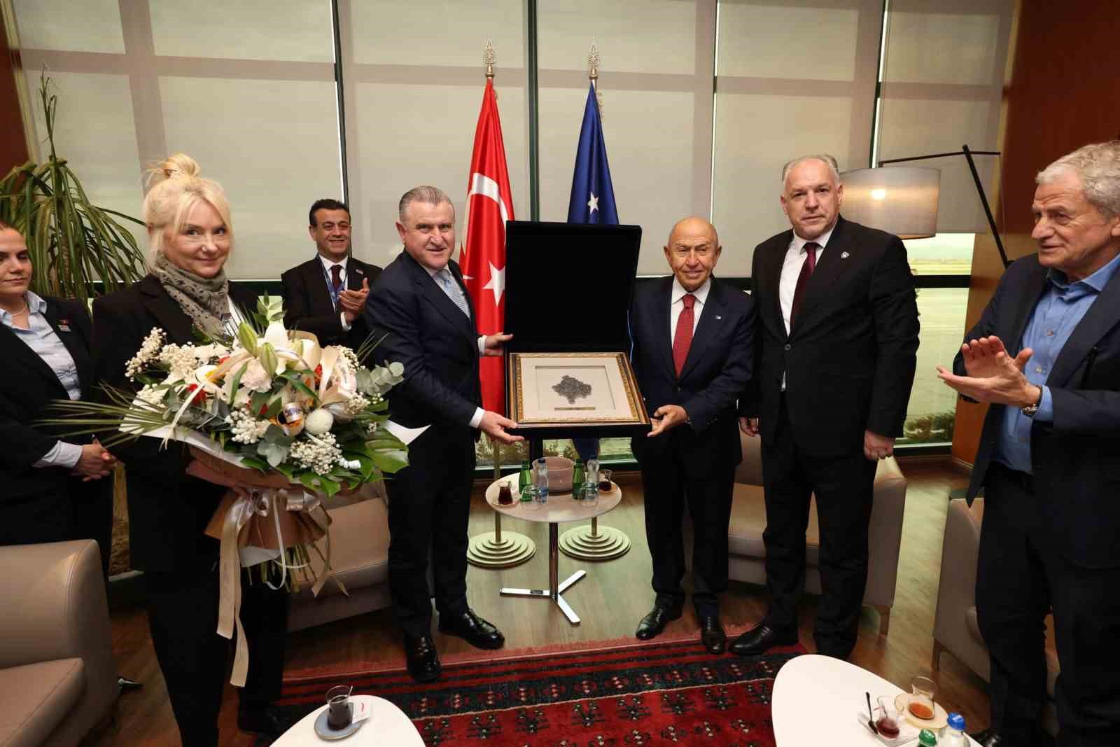 Gençlik ve Spor Bakanı Bak Kosova’da
