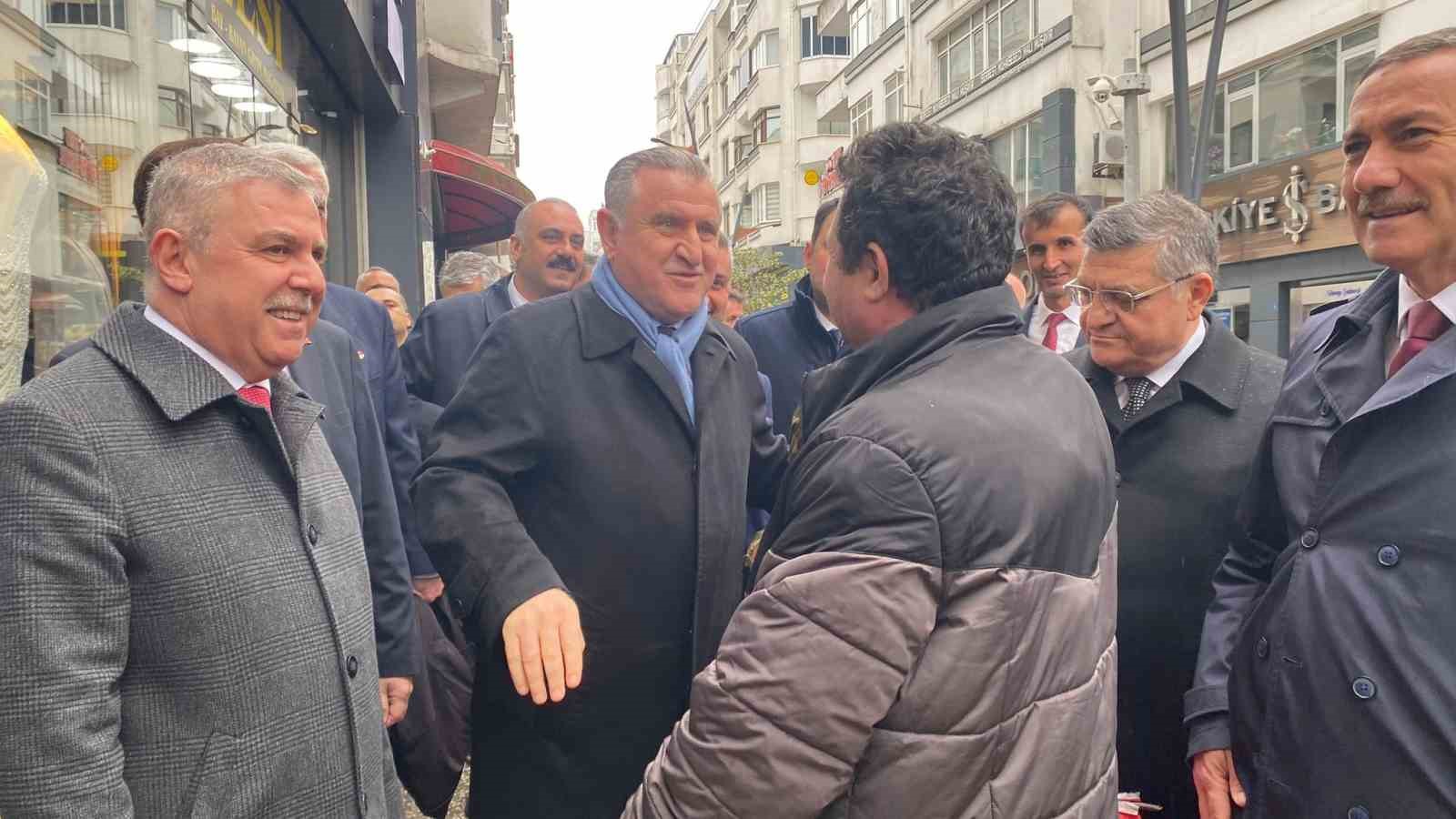 Gençlik ve Spor Bakanı Osman Aşkın Bak, Sinop’ta
