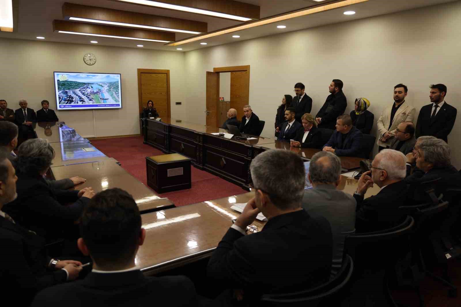 Genel Başkan Vekili Elitaş’tan Talas övgüsü
