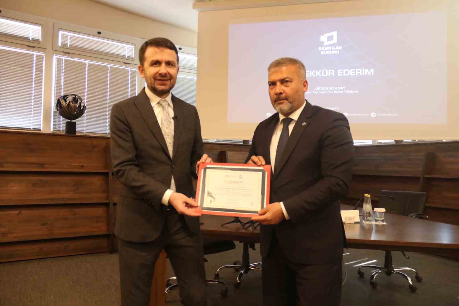 Genel Müdür Çay, "Gazetecilik mesleğinde iş kaybı riskinin söz konusu"
