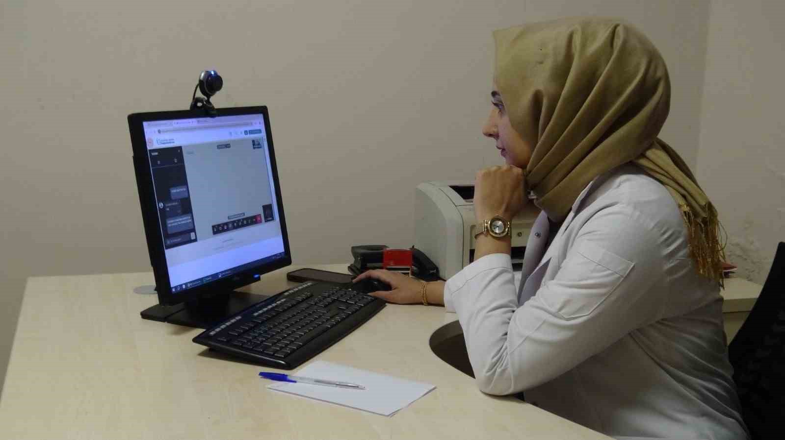 Gercüş Devlet Hastanesi’nde dijital dönem: Uzaktan sağlık eğitimi ile tedavi kapıda
