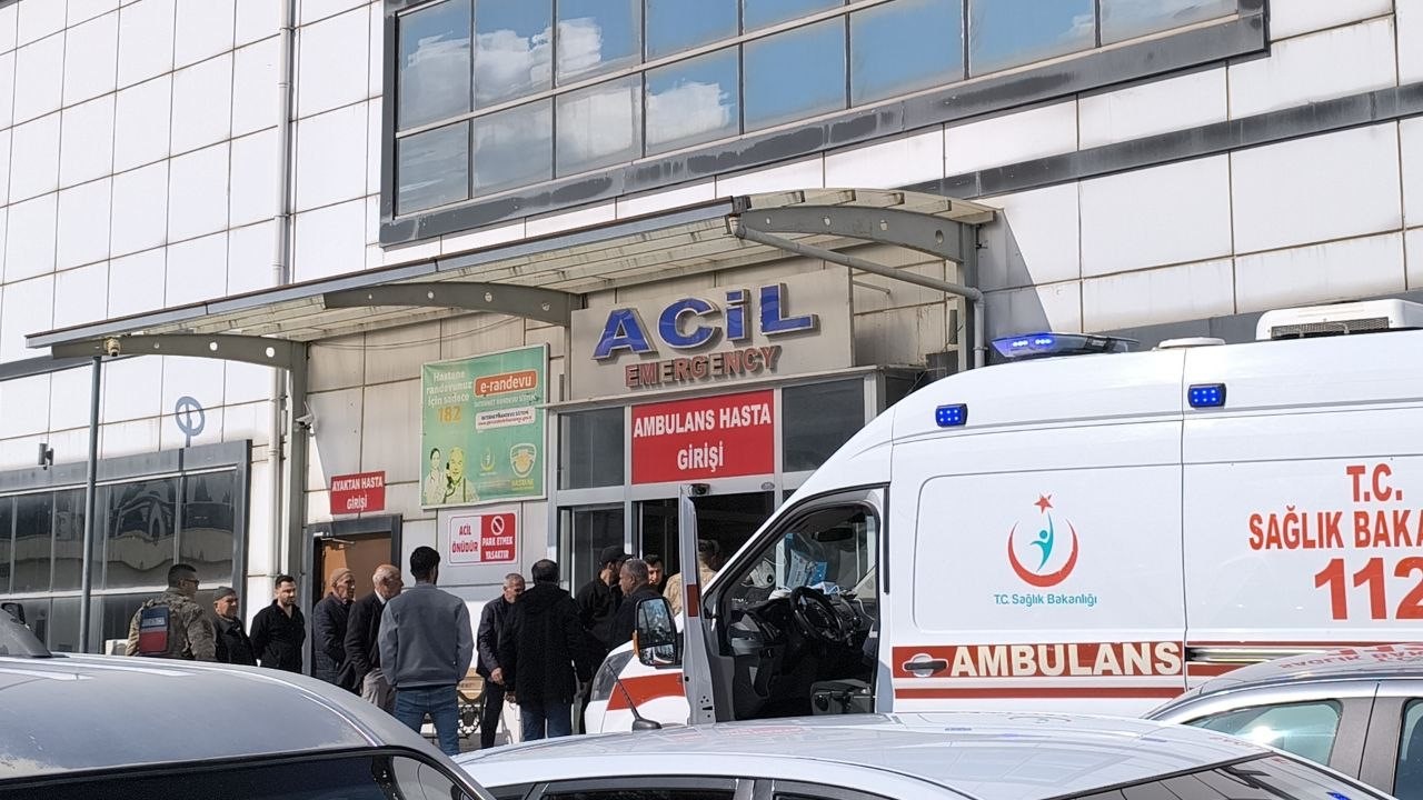 Gercüş’te bıçaklı kavga: 1 ölü
