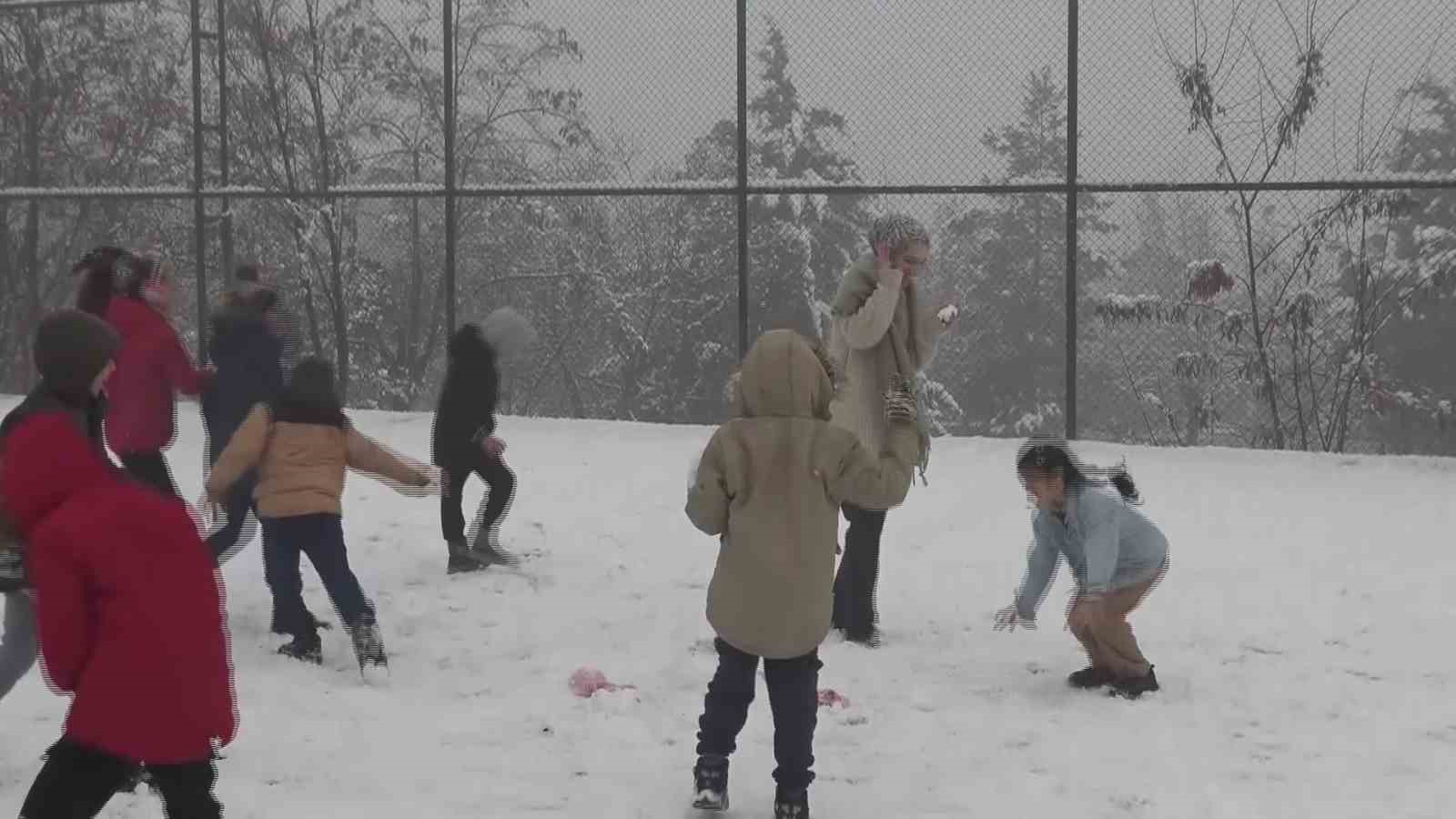 Gercüş’te eğitime 1 gün ara verildi
