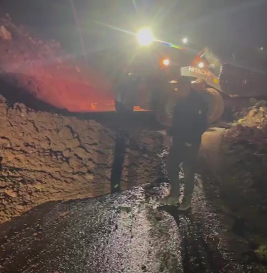 Gercüş’te heyelan: Kapanan köy yolları ekiplerin yoğun mesaisiyle açıldı
