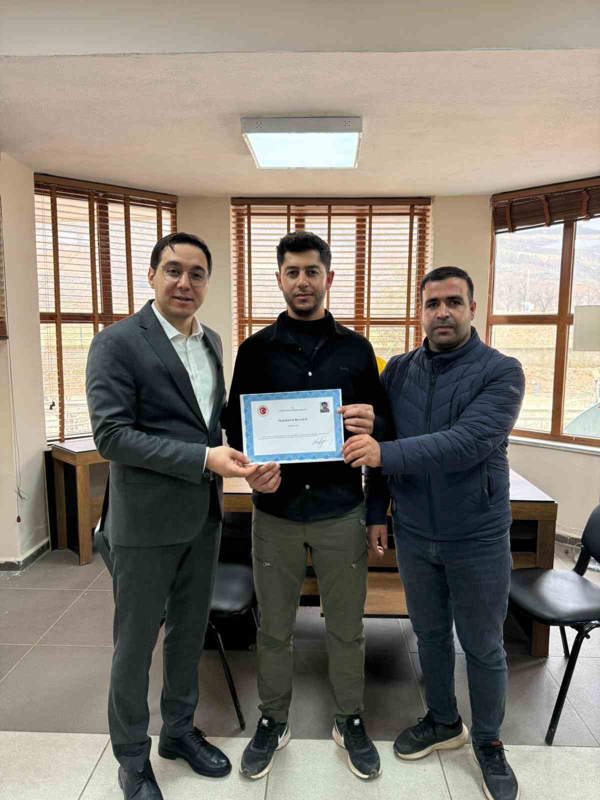 Gercüş’te kar mesaisine başarı belgesi
