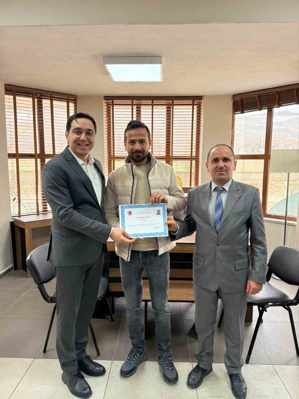 Gercüş’te kar mesaisine başarı belgesi
