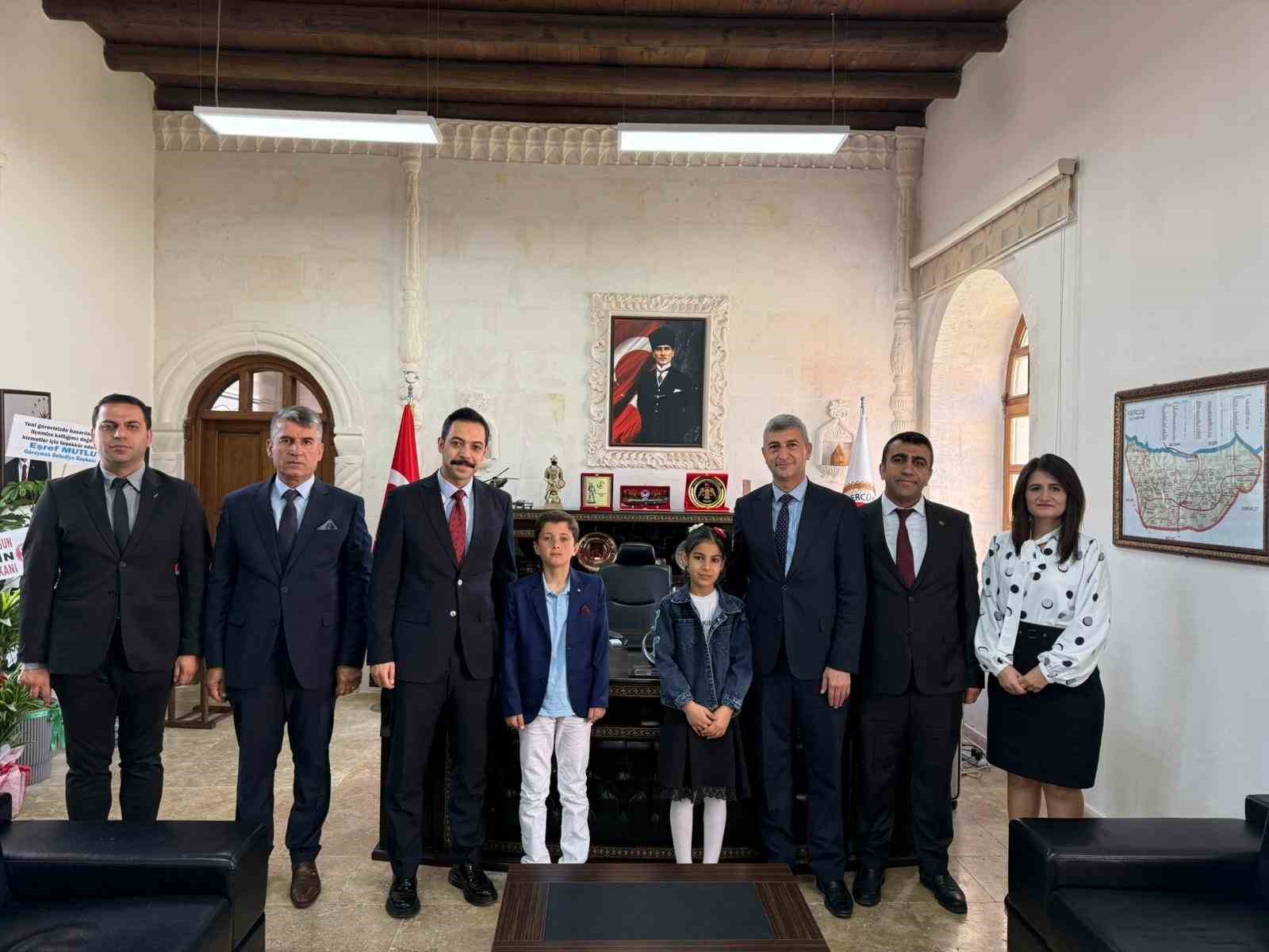 Gercüş’te kaymakamlık makamı geleceğin teminatı çocuklara emanet
