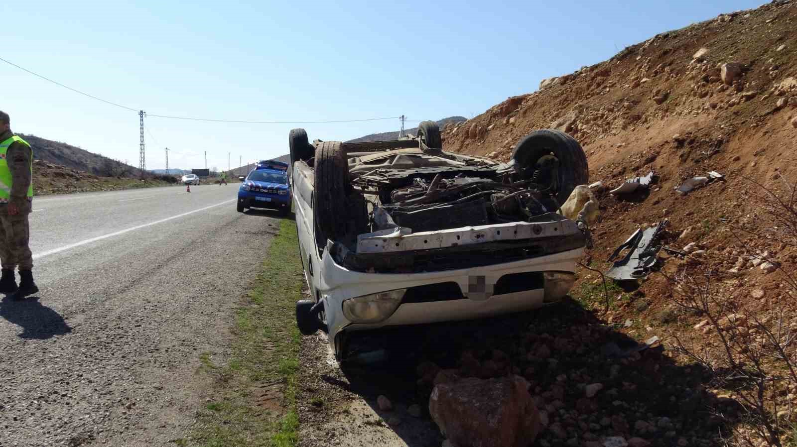 Gercüş’te minibüs takla attı: 1 yaralı
