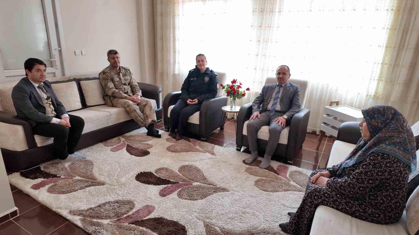 Gercüş’te şehit yakınları ve gazilere vefa ziyareti
