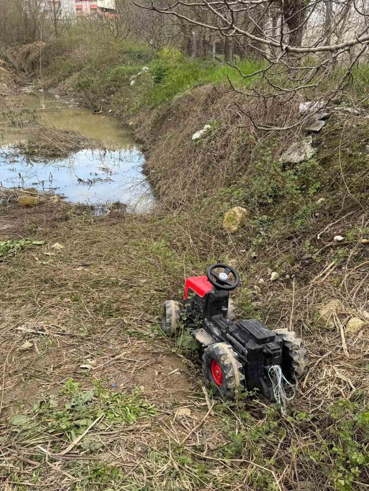 Geriye sadece oyuncağı kaldı
