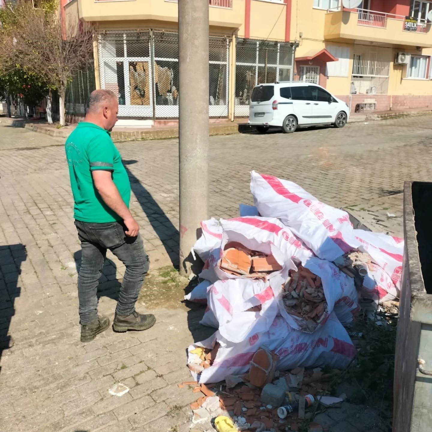 Germencik Belediyesi’nden çevre temizliği çağrısı
