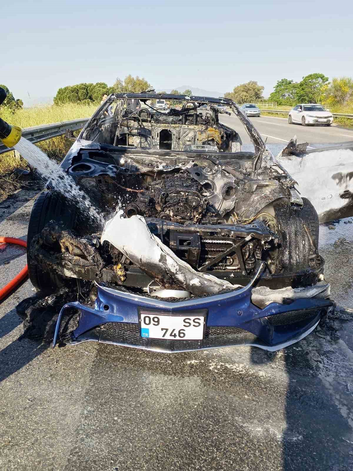 Germencik’te araç küle döndü
